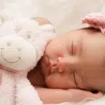 Spécialiste du sommeil bébé – nuits paisibles avec doudou